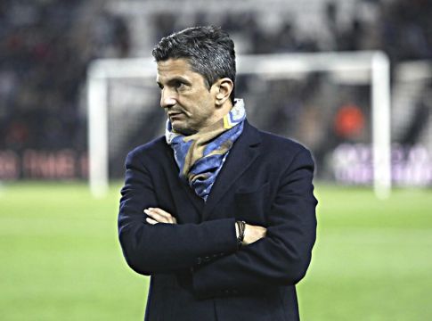 Η Φενέρμπαχτσε επιμένει για τον Λουτσέσκου