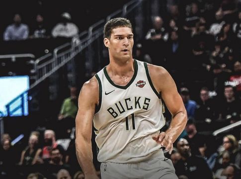 Στο Μιλγουόκι για 4 χρόνια ο Μπρουκ Λόπεζ! (pic)