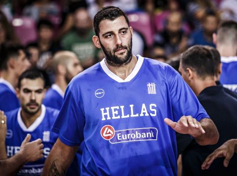 Μπουρούσης: «Η Κρήτη είναι ιδανική για διεθνή τουρνουά μπάσκετ»