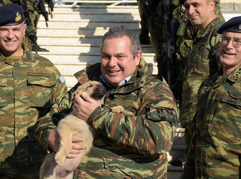 Πάνο, να μην χαθούμε. Να μας γράφεις…