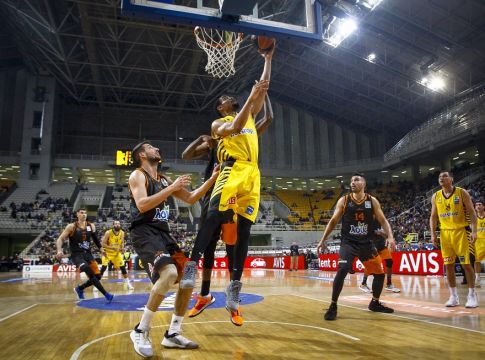 LIVE: Προμηθέας Πατρών – ΑΕΚ (74-65 Τελικό)