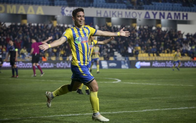 Κόντης καλεί Μάζουρεκ!