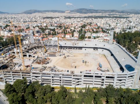 «Αγια Σοφιά»: Τα πρώτα κομμάτια από το στέγαστρο (pics-vid)