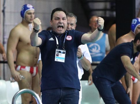 Βλάχος: «Γινόμαστε ένα με τον κόσμο κι αυτό το ζηλεύουν όλοι»