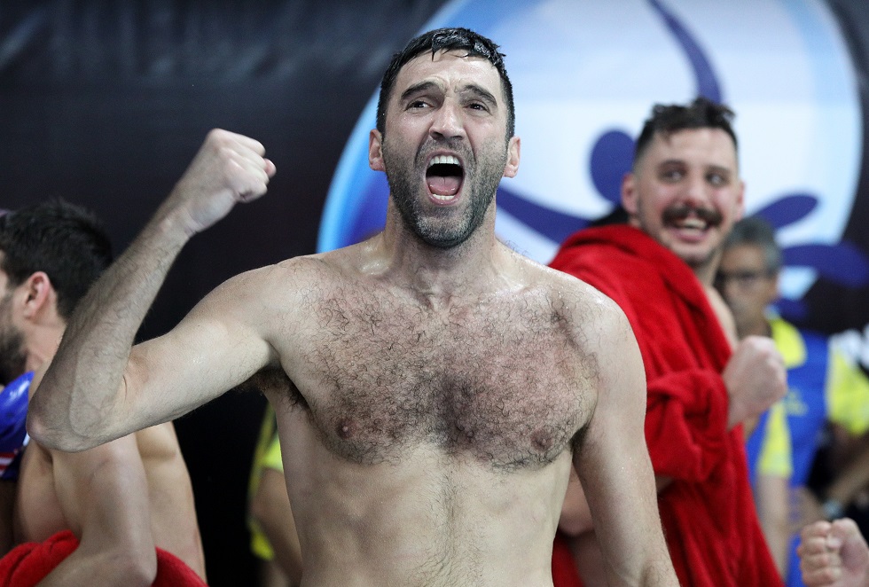 Οι Ερυθρόλευκοι πανηγυρισμοί για την μεγαλειώδη πρόκριση (pics)