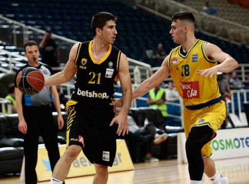 Μωραϊτης: «Πρέπει να βελτιώσω τα πάντα, να αποδείξω ότι μπορώ να βοηθήσω»