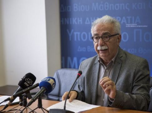 Ρουσφέτια δίχως τέλος από ΣΥΡΙΖΑ – 70 μετατάξεις εκπαιδευτικών έκανε ο Γαβρόγλου