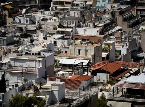 Τίποτα όρθιο δεν άφησε ο ΣΥΡΙΖΑ – Στράγγισε και τους ιδιοκτήτες ακινήτων