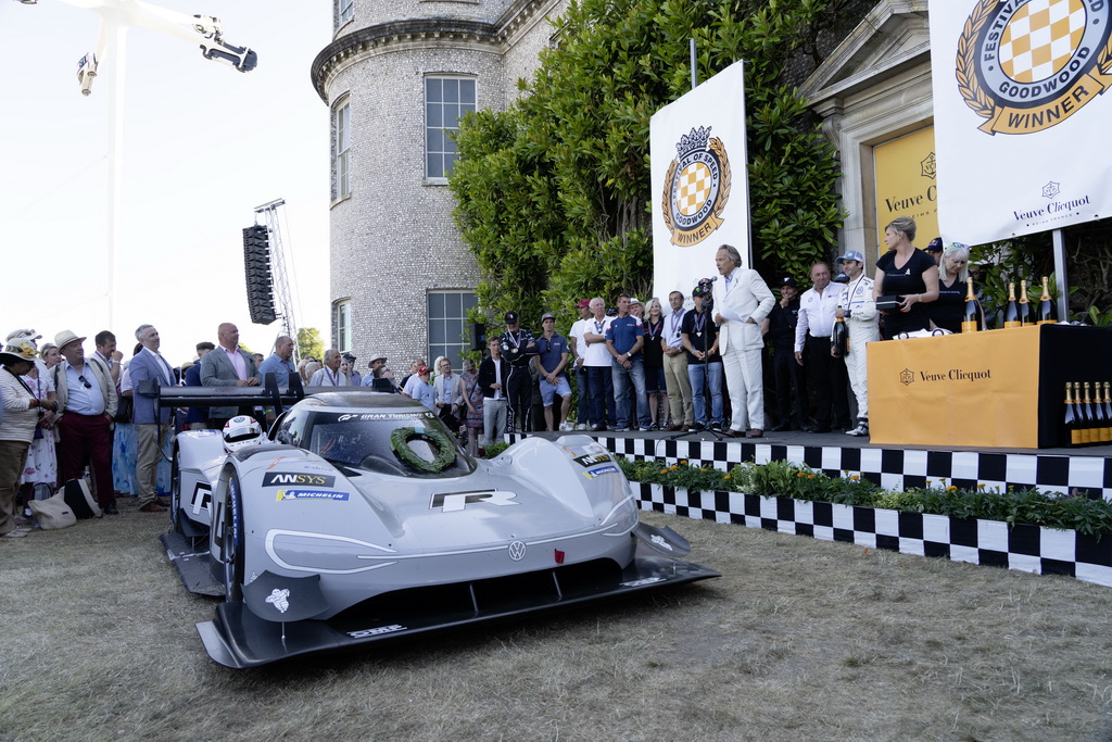 Το Volkswagen ID.R επιστρέφει στο Goodwood