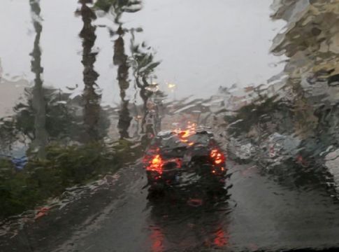 Ο καιρός τρελάθηκε – Μετά το μίνι καύσωνα βροχές και καταιγίδες