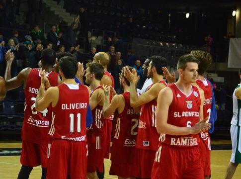 Η Μπενφίκα πήρε τη θέση της Βαρέζε στο Champions League