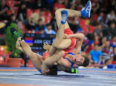 Πέμπτος ο Μαρτίδης, στα ρεπεσάζ ο Πιλίδης