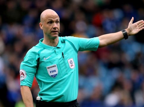 Ο Άντονι Τέιλορ θα διευθύνει το Ελλάδα-Ιταλία