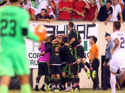 Στα ημιτελικά του Gold Cup Μεξικό και Αϊτή (vid)