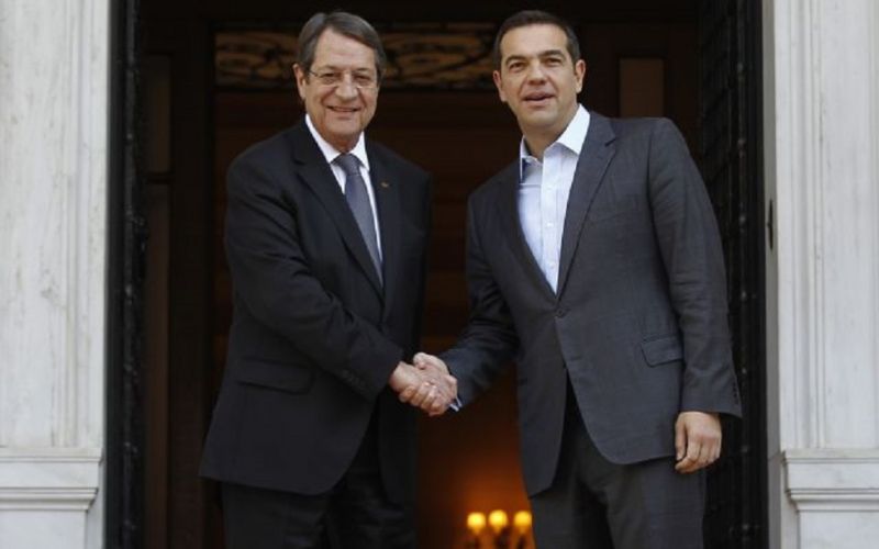 Έκτακτο ΚΥΣΕΑ: Τηλεφωνική επικοινωνία Τσίπρα-Αναστασιάδη