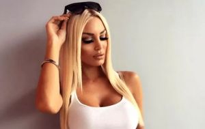 Αλεξάνδρα Παναγιώταρου: Φόρεσε καυτό μπικίνι και… «τρέλανε» κόσμο (photos)