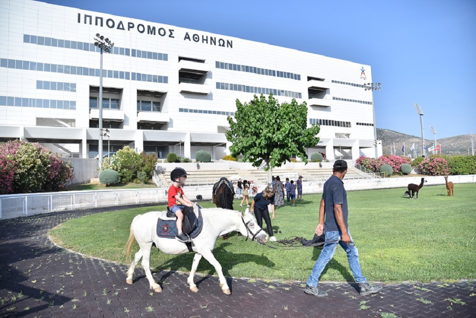 Markopoulo Park: Συναρπαστικό θέαμα και διασκέδαση για όλη την οικογένεια