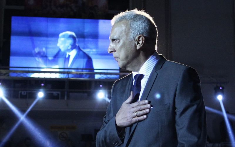 Με φανέλα του Γκάλη και γάντια του Ζαμπίδη ξεκινούν οι δημοπρασίες αθλητικών ενθυμίων (pics)