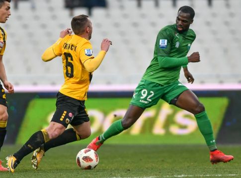 Ενδιαφέρον από Γκίνγκαμπ και Αμιέν για τον Αντιλέχου