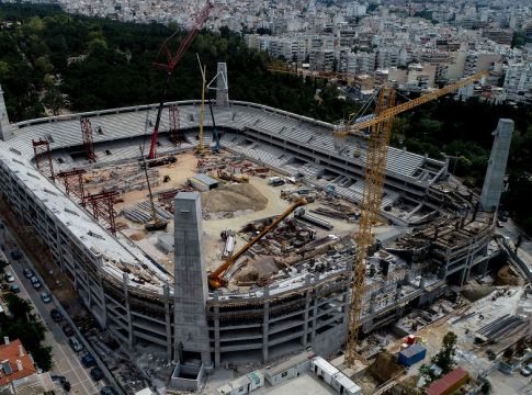 Έτοιμος ο σκελετός του στεγάστρου στην Αγιά Σοφιά (pics)