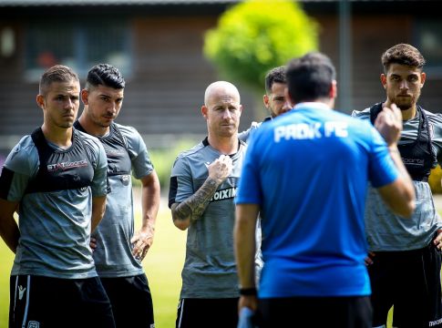 Φερέιρα: «Είστε η οικογένεια μου!»