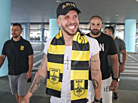 Σάσα: «Vamos vamos Aris!» (pic)