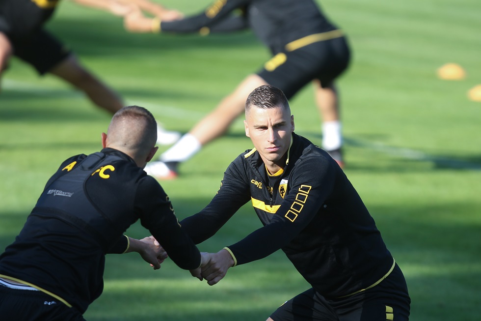 Αποκατάσταση και χαλάρωση πριν τις… μάχες για την ΑΕΚ (vid)