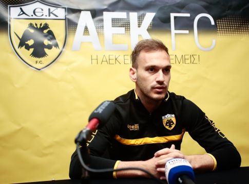 Μπακάκης: «Έχουμε νέο στυλ και θέλει υπομονή, στόχος το πρωτάθλημα»