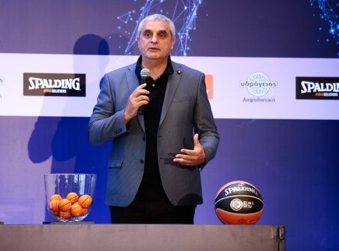 Πεδουλάκης: «Ευχαριστημένος από τις μεταγραφές, απομένουν 1-2 κινήσεις Ελλήνων»