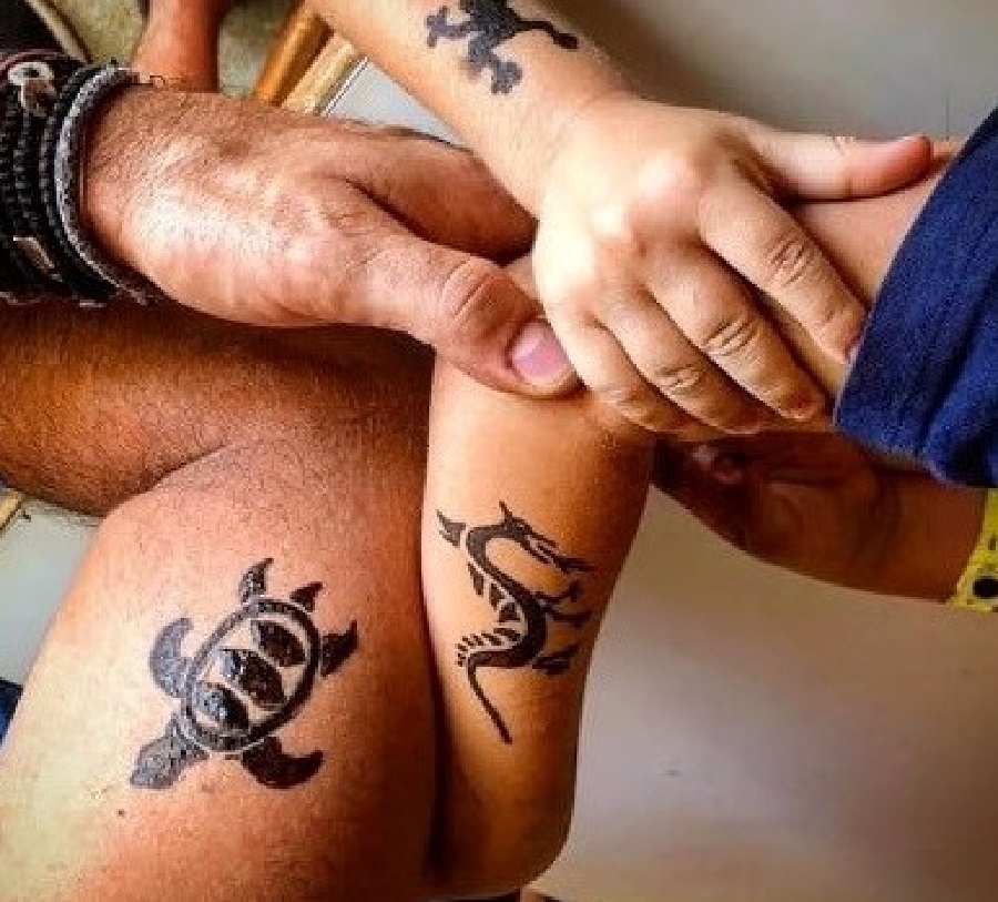 Ποιος ηθοποιός έκανε τατουάζ μαζί με τα παιδιά του; (pics)