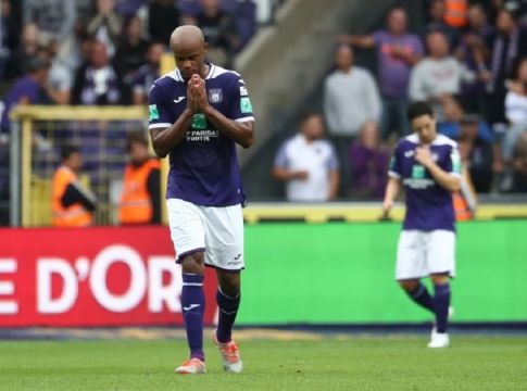 Κάζο για την Άντερλεχτ στο ντεμπούτο του Κομπανί με πρωταγωνιστή τον Βάργκας (pics & vid)