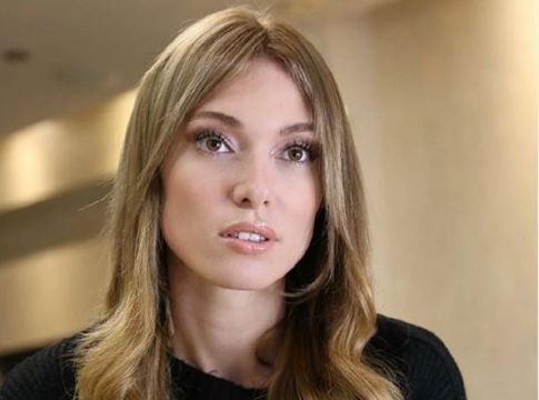 Μικαέλα Φωτιάδη: Δείτε την με νέο ανατρεπτικό λουκ!