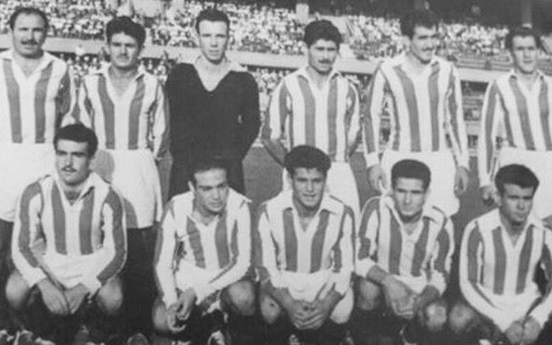 «Έφυγε» ο παλαίμαχος άσος του Ολυμπιακού Κώστας Καρπαθάκης