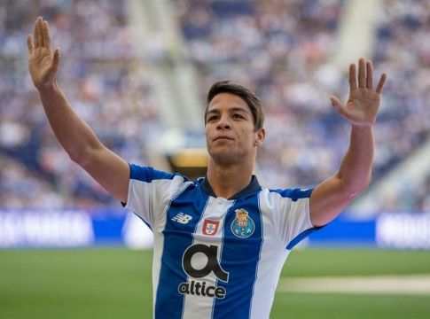 Η Σεβίλλη «έκλεισε» τον ‘Ολιβερ Τόρες