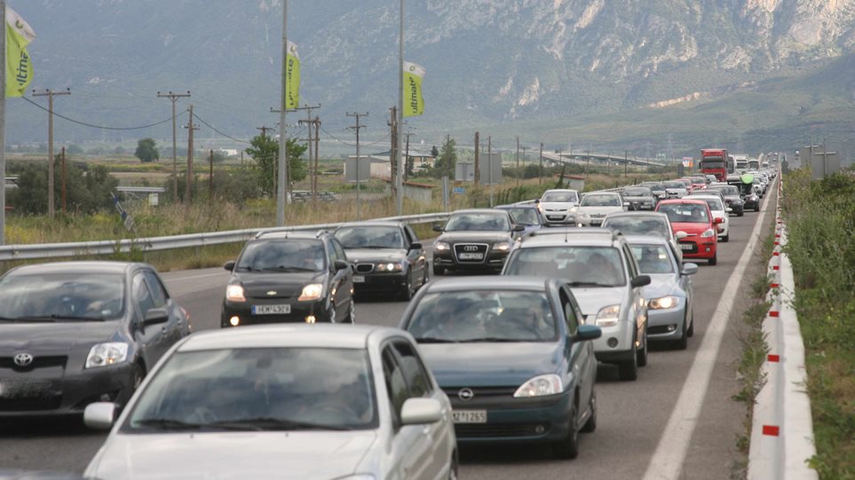 Καψώνι για τους οδηγούς που επιστρέφουν από την Αθηνών-Κορίνθου