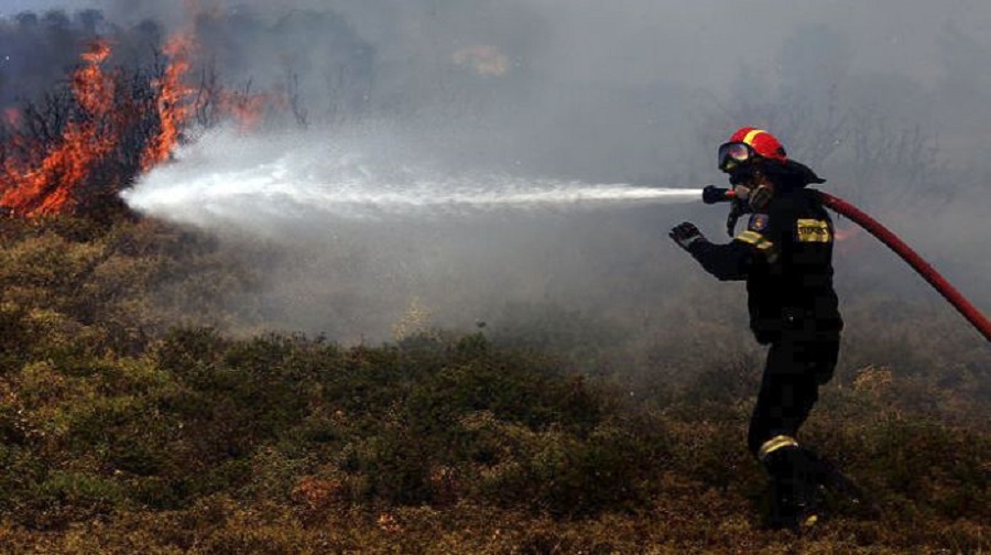 Σε εξέλιξη πυρκαγιά στον Κιθαιρώνα Αττικής