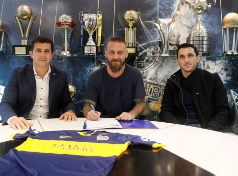 Και επίσημα στη Μπόκα ο Ντε Ρόσι (vid&pic)