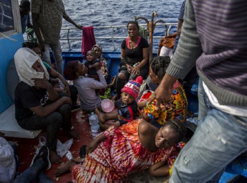 Sea Watch: Στη Γερμανία οι 12 από τους 40 μετανάστες