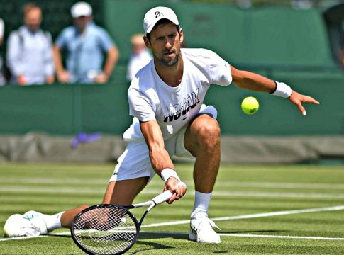 Με το δεξί ο Τζόκοβιτς στο Wimbledon