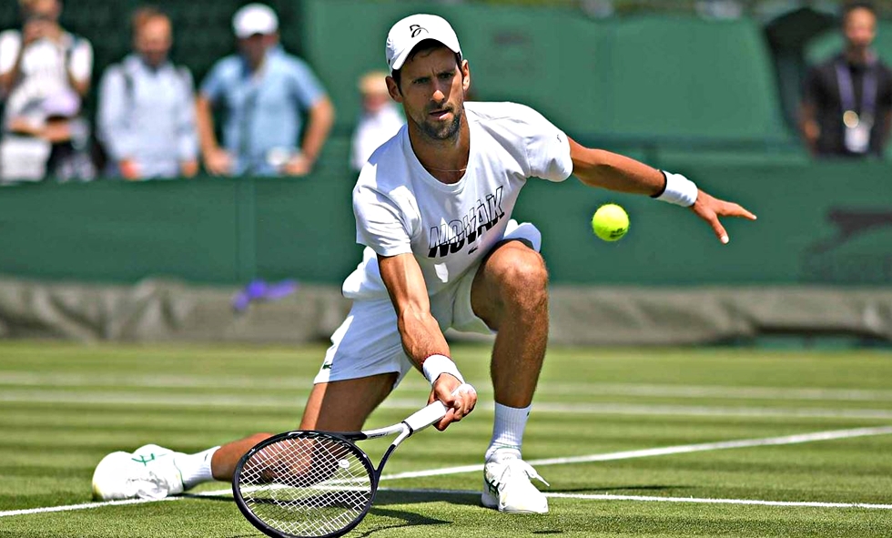 Με το δεξί ο Τζόκοβιτς στο Wimbledon