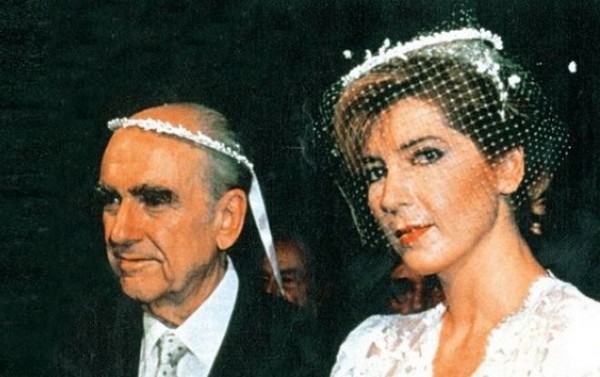Σαν σήμερα το 1983 ο Ανδρέας Παπανδρέου παντρεύεται τη Δήμητρα Λιάνη