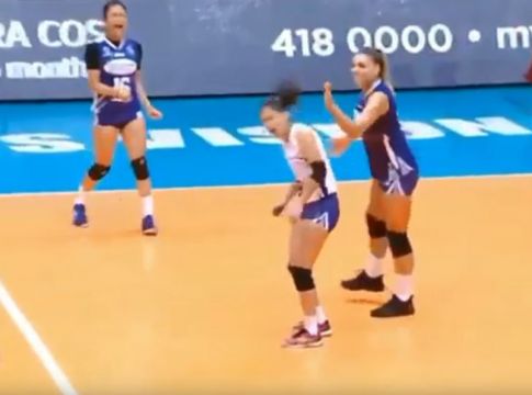 Βόλεϊ: Χαστούκισε συμπαίκτρια της για μια άμυνα (vids)