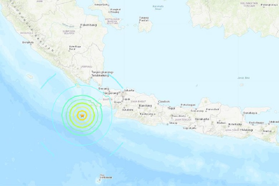 Ινδονησία: Φόβος για τσουνάμι έως και τρία μέτρα μετά τον σεισμό