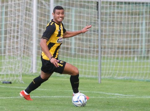 ΑΕΚ: Δίνει δανεικό τον Γιακουμάκη στον ΟΦΗ