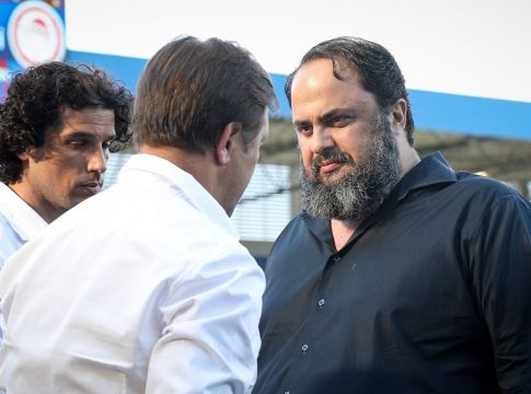 Στο πλευρό της ομάδας ο Βαγγέλης Μαρινάκης