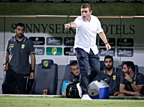 Δεν κάθεται στον πάγκο με Μόλντε ο Παντελίδης