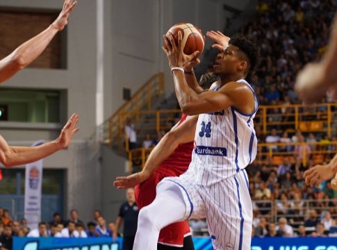 Live: Ελλάδα-Ουγγαρία 83-59 (Τελικό)