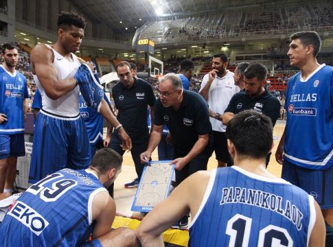 Ξεκούραση για τους δύο «Παπ» με Σερβία