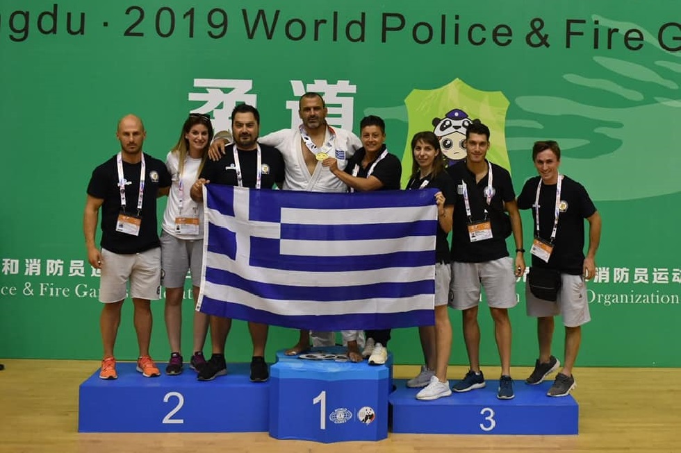 Χρυσό μετάλλιο ο Πετράκης, στο υψηλότερο σκαλί η Αθλητική Ένωση Αστυνομικών Ελλάδος