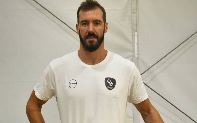 Ανανέωσε τη συνεργασία του με τον Ήφαιστο ο Χαριτόπουλος